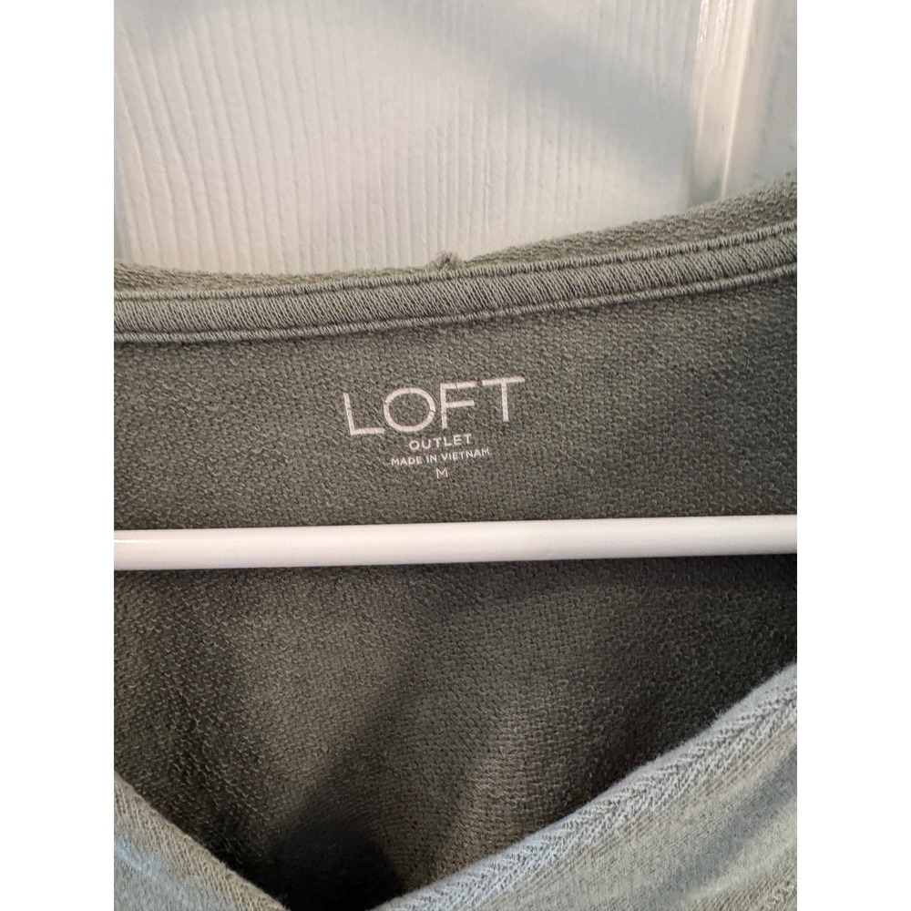 LOFT Outlet Womens Olive Green V-Neck Cropped Hoodie Sweatshirt Size M - Picture 4 of 11